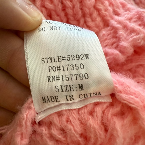 Pinch Color Blocked Crew Neck Hand-knit Chunky Sweater Red Pink Blue- Medium - Picture 7 of 7